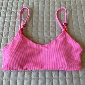 NWOT Maaji Lanai bikini top in taffy pink, reversible. S